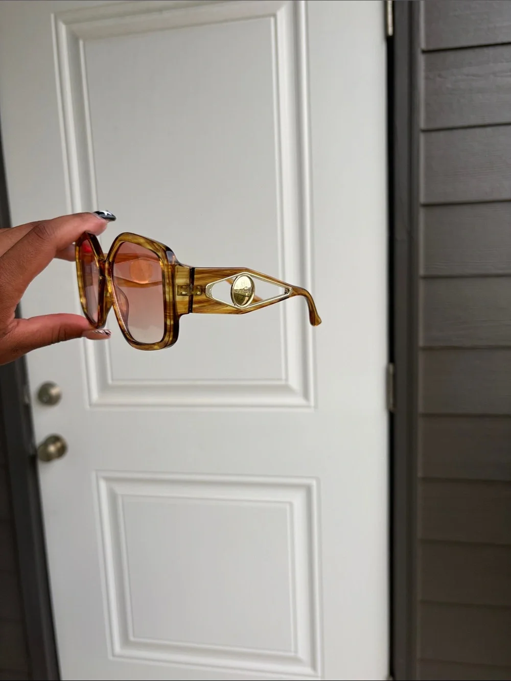 Women's Pink Gradient Sunglasses with Tortoiseshell Frame